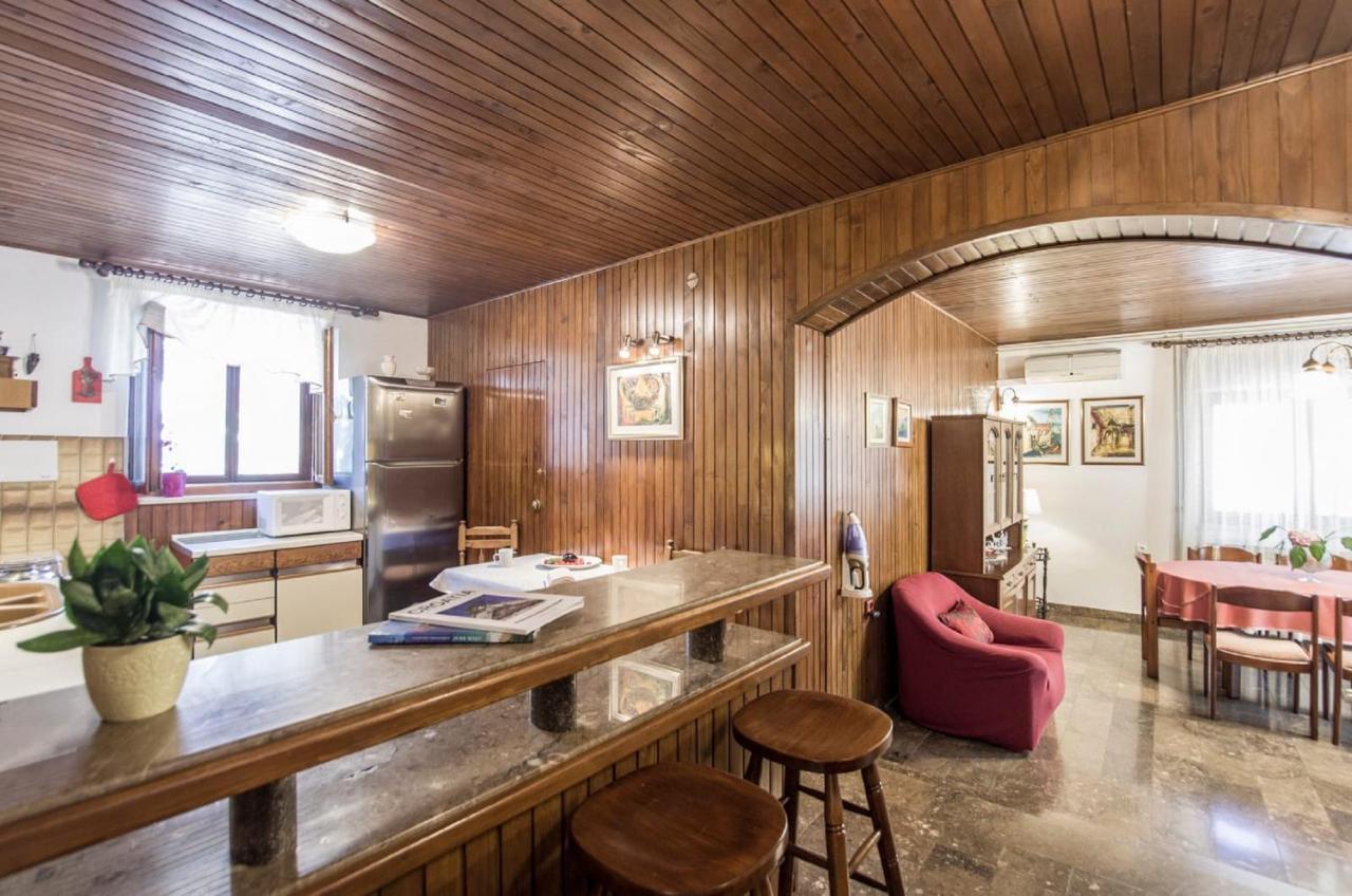 Holiday Home Villa Spilla Selca  Екстериор снимка