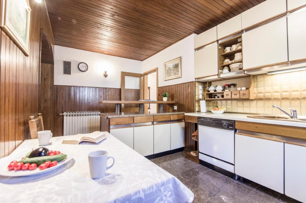 Holiday Home Villa Spilla Selca  Екстериор снимка