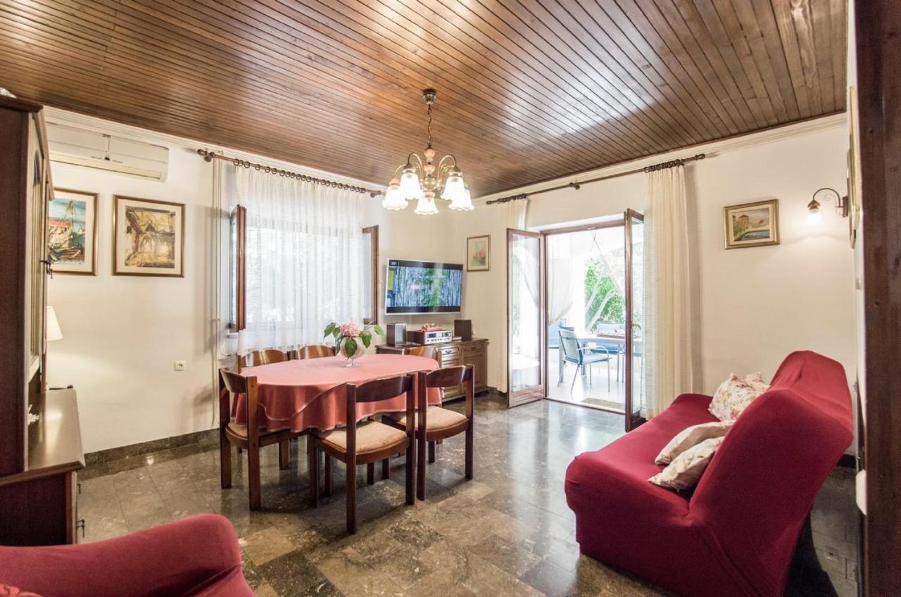 Holiday Home Villa Spilla Selca  Екстериор снимка